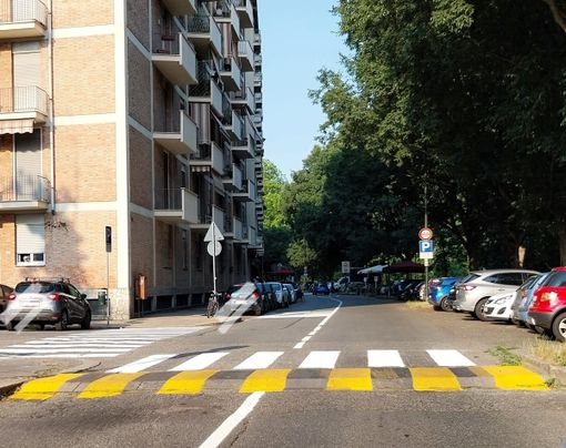 Interventi su dossi e attraversamenti per migliorare la visibilità e la sicurezza dei pedoni