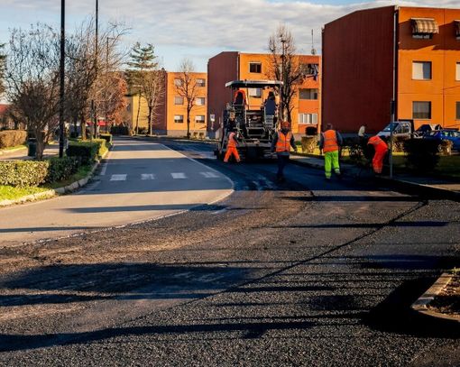 Beinasco: finiti i lavori per il teleriscaldamento, al via la riasfaltatura delle strade Beinasco: finiti i lavori per il teleriscaldamento, al via la riasfaltatura delle strade