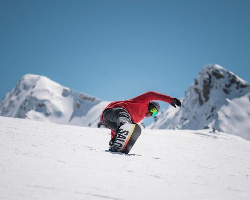 Stagione sciistica al via con il casco obbligatorio per tutti