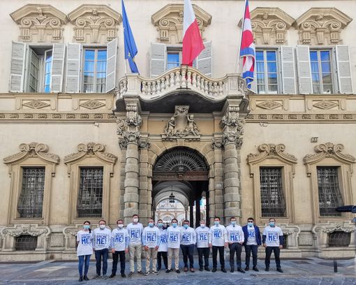 Gli eletti della Lega in Consiglio regionale per Matteo Salvini: “Processateci tutti” Gli eletti della Lega in Consiglio regionale per Matteo Salvini: “Processateci tutti”