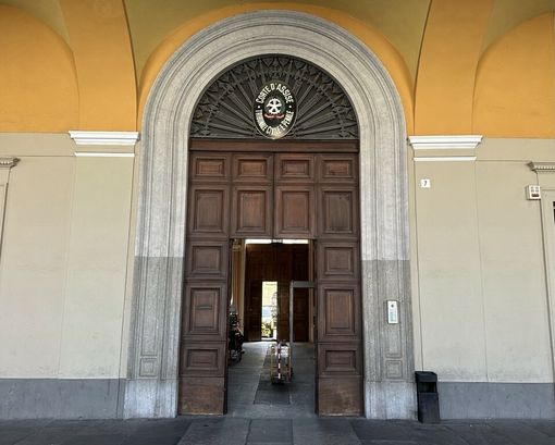 Ingresso del tribunale di Cuneo Ingresso del tribunale di Cuneo