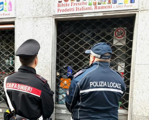 Carabinieri e Polizia locale sospendono per tre mesi la licenza a minimarket di Nichelino Carabinieri e Polizia locale sospendono per tre mesi la licenza a minimarket di Nichelino