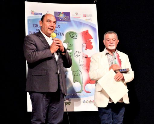 premiazione di persone