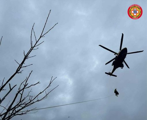 Malore mentre scala la falesia di Campambiardo: trasportato in elisoccorso al Giovanni Bosco