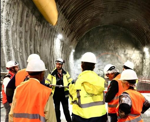Una foto di repertorio del tunnel di base della Tav Una foto di repertorio del tunnel di base della Tav