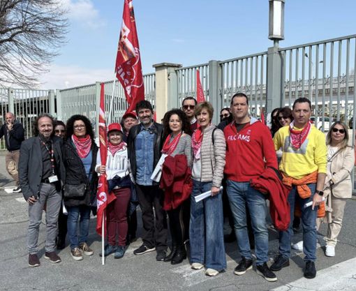 Nei giorni scorsi si è tenuta la protesta dei lavoratori in via Plava Nei giorni scorsi si è tenuta la protesta dei lavoratori in via Plava