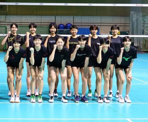 L'Under 16 giapponese femminile di pallavolo a Cambiano L'Under 16 giapponese femminile di pallavolo a Cambiano