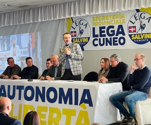 Tanti - anche dal torinese - al pranzo della Lega a Fossano, che segna il sold out