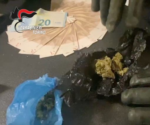 La droga sequestrata al pusher