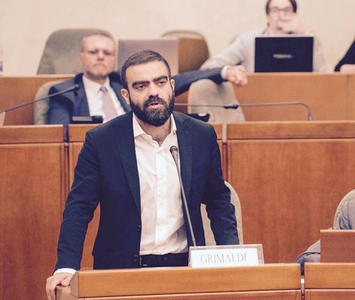 Coronavirus, Grimaldi (LUV): In queste ore drammatiche massimo impegno e no scaricabarili Coronavirus, Grimaldi (LUV): In queste ore drammatiche massimo impegno e no scaricabarili