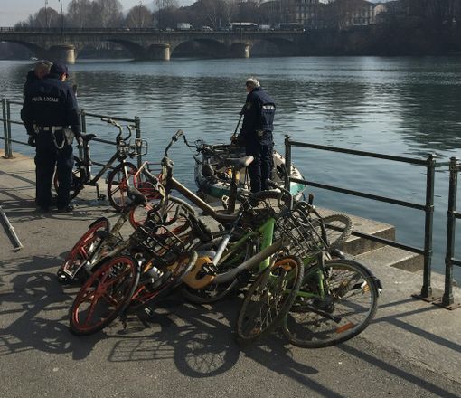 Sicurezza, continua il recupero delle biciclette nel Po