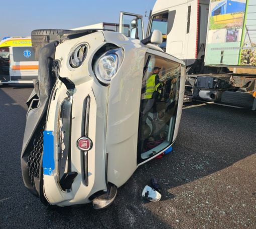 Incidente al sito interporto, traffico paralizzato sulla tangenziale sud Incidente al sito interporto, traffico paralizzato sulla tangenziale sud