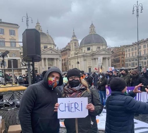 Scesa in campo a Roma la rabbia dei ristoratori di Chieri: "Se non riapriamo subito, chiudiamo per sempre" Scesa in campo a Roma la rabbia dei ristoratori di Chieri: "Se non riapriamo subito, chiudiamo per sempre"