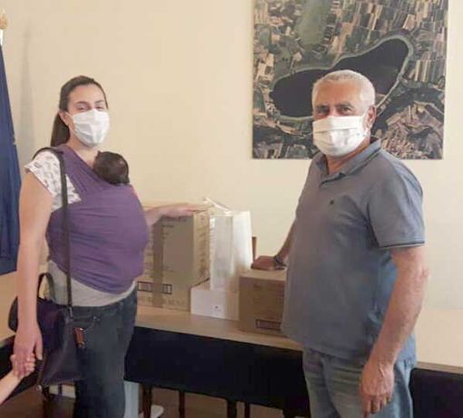 Giornata della Gentilezza ai nuovi nati: Candia è il primo comune a dare il benvenuto ai piccoli cittadini Giornata della Gentilezza ai nuovi nati: Candia è il primo comune a dare il benvenuto ai piccoli cittadini