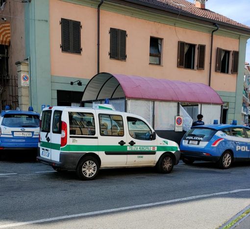auto vigili urbani e polizia auto vigili urbani e polizia