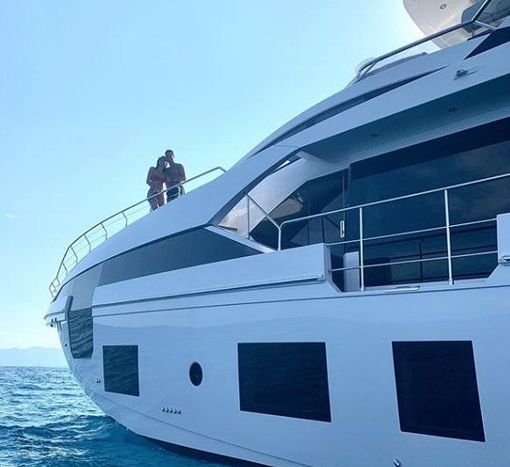 Dopo Celle Ligure Cristiano Ronaldo torna a Sanremo con Georgina e la famiglia su uno yacht a Portosole