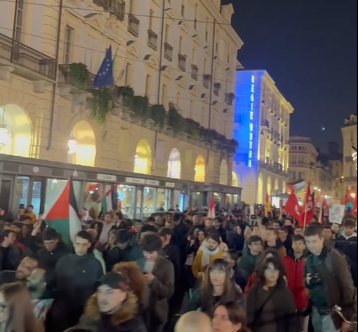 Nuovo corteo per la Palestina: 2mila in marcia per flottilla e Thousand Madleen Nuovo corteo per la Palestina: 2mila in marcia per flottilla e Thousand Madleen