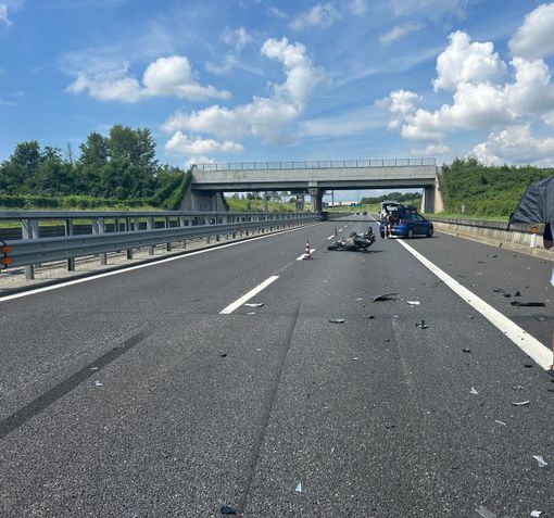 Brutto incidente sul raccordo Torino-Pinerolo Brutto incidente sul raccordo Torino-Pinerolo