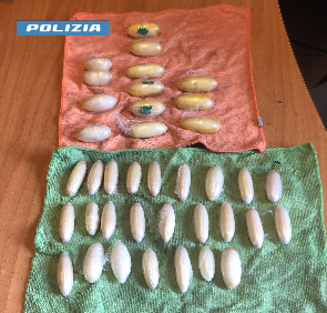 La coppia è stata fermata all'altezza del Rondò della Forca