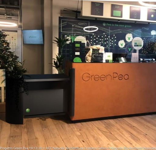 Le casse di Green Pea, inaccessibili alle persone con disabilità Le casse di Green Pea, inaccessibili alle persone con disabilità