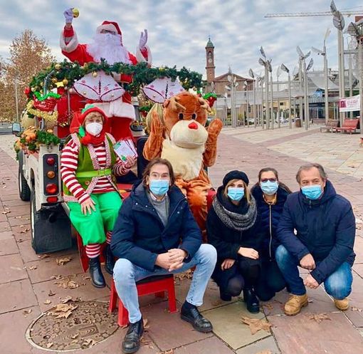 A Nichelino "Babbo Natale...arriva a casa tua" A Nichelino "Babbo Natale...arriva a casa tua"