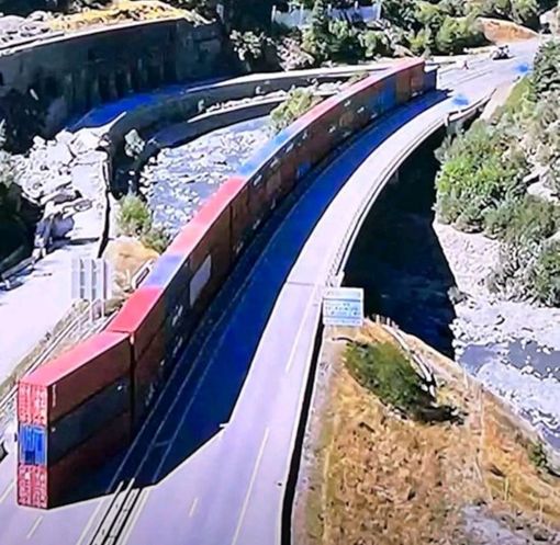 Il Piemonte aspetta ancora la riapertura del tunnel ferroviario del Frejus dopo la frana