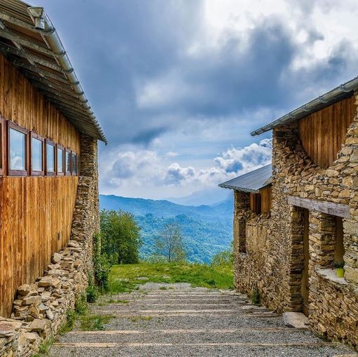 Da Pinerolo alla “Pompei dei partigiani” per camminare e pensare