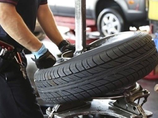 Cambio Gomme a Torino: Scegliere tra Nuove e Usate