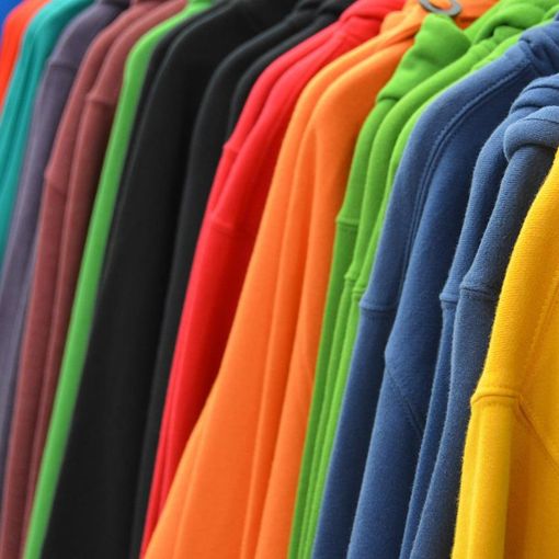 Felpe personalizzate con ricamo: il patch fatto dalle macchine che imita il ricamo a mano