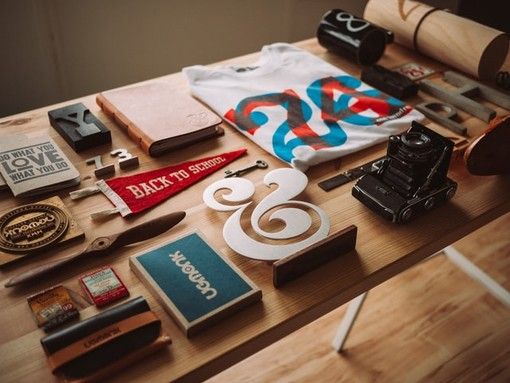 Gadget personalizzati da far indossare ai clienti: quali sono le opzioni migliori?