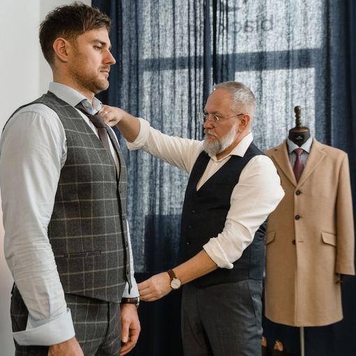 Come trovare l’outfit da uomo ideale per ogni occasione