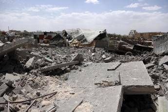 Yemen, Houthi: &quot;Attacco Usa in un centro migranti, decine di morti e feriti &quot;
