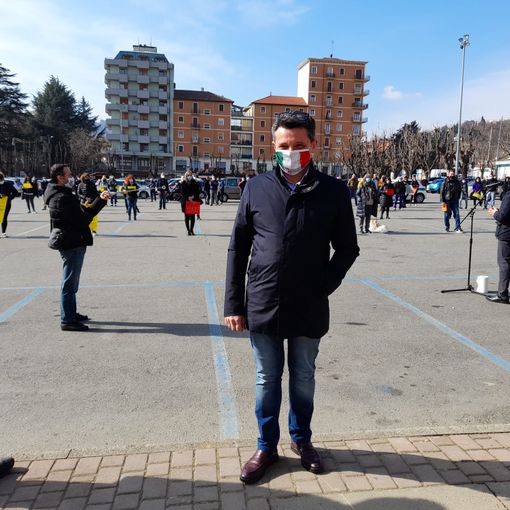 Commercianti in piazza a Cuorgnè, Fava: &quot;Sulle spalle delle partite Iva è stato caricato il peso della crisi provocata dalla pandemia&quot;