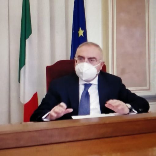 La sindaca Chiara Appendino, il prefetto Claudio Palomba e il governatore Alberto Cirio