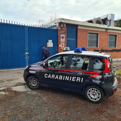 All'ex stazione Fossata si ferma solo la disperazione: arrestati due pusher e 6 persone denunciate [VIDEO]