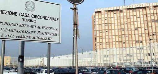 Il dpcm sospende i colloqui con i detenuti, a Torino parte la protesta dei parenti
