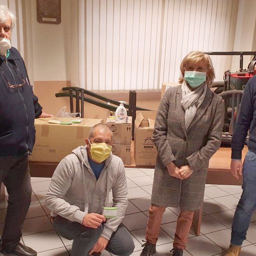 In foto Bruno Borsano, presidente della Cri, Davide Avanzato, degli Amici dei Vigili del fuoco, Donatella Tubino della Lilt e Giovanni Mirabella di Hope Running