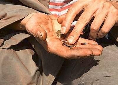 Si contendono il posto per l'elemosina: nigeriano condannato per tentata estorsione