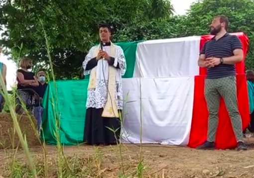 Caluso: inaugurata ieri la panchina gigante dedicata alla Ninfa Albaluca, &quot;mamma&quot; dell'Erbaluce