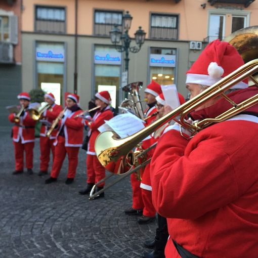 Domenica dall'atmosfera natalizia