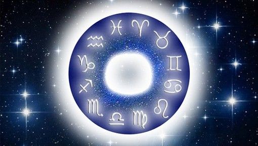 L'Oroscopo di Corinne: ecco cosa ci dicono le stelle per la settimana di Natale