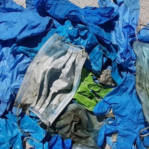 &quot;Il corretto smaltimento di mascherine e guanti è un gesto da supereroi&quot;: al via la campagna informativa di Comune, Amiat e Gtt