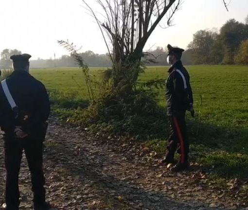 Mistero a Chivasso, trovato un cadavere in mezzo alla campagna