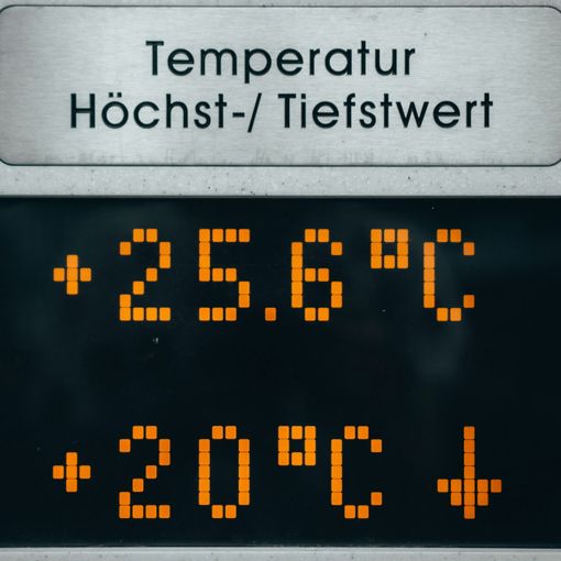 Come si esegue una misurazione di temperatura in laboratorio?