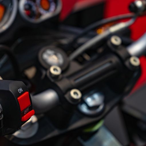 Risparmiare sui Migliori Accessori Moto: Guida ai Negozi Online con Offerte Imperdibili