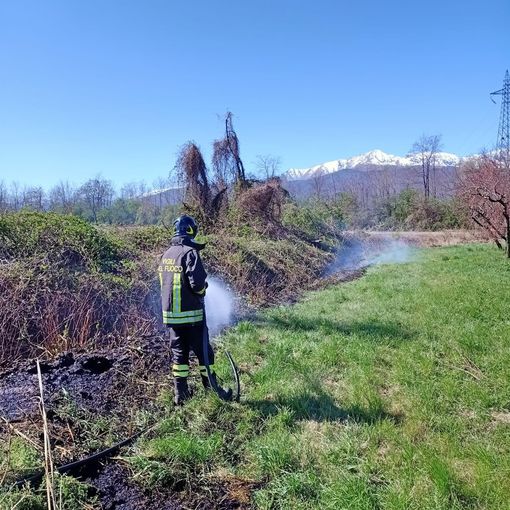 L’intervento in strada Ghiaie a Bricherasio