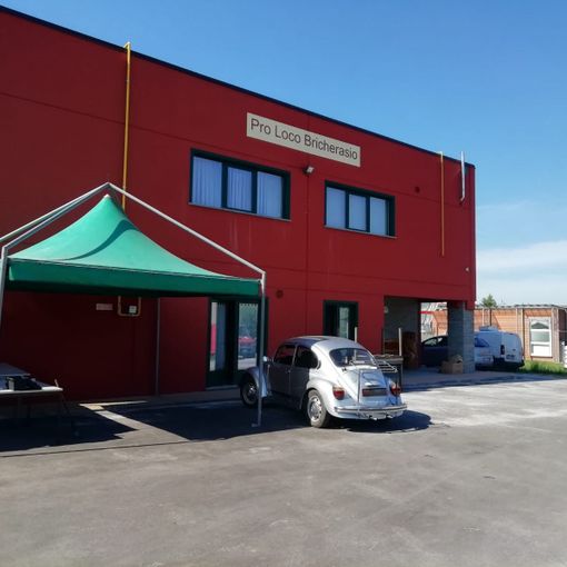 A Bricherasio le costine ‘entrano’ nella sede della Pro loco