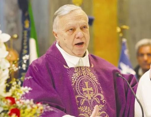 Cavour ricorda don Mario Ruatta, il parroco che raggiungeva i fedeli nelle case e nei bar