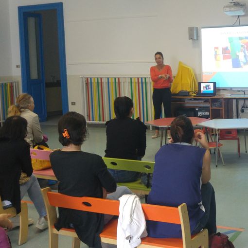 Alla materna di Cavour, un corso gratuito di psicomotricità