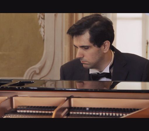 Fabrizio Sandretto al piano